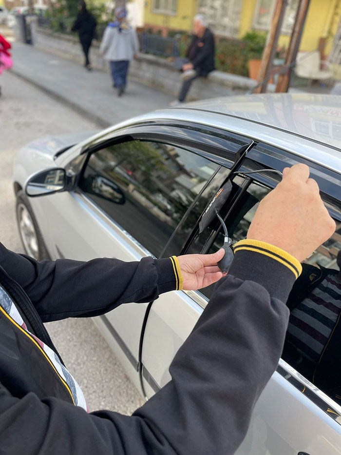 Buruncuk Oto Kilitçisi